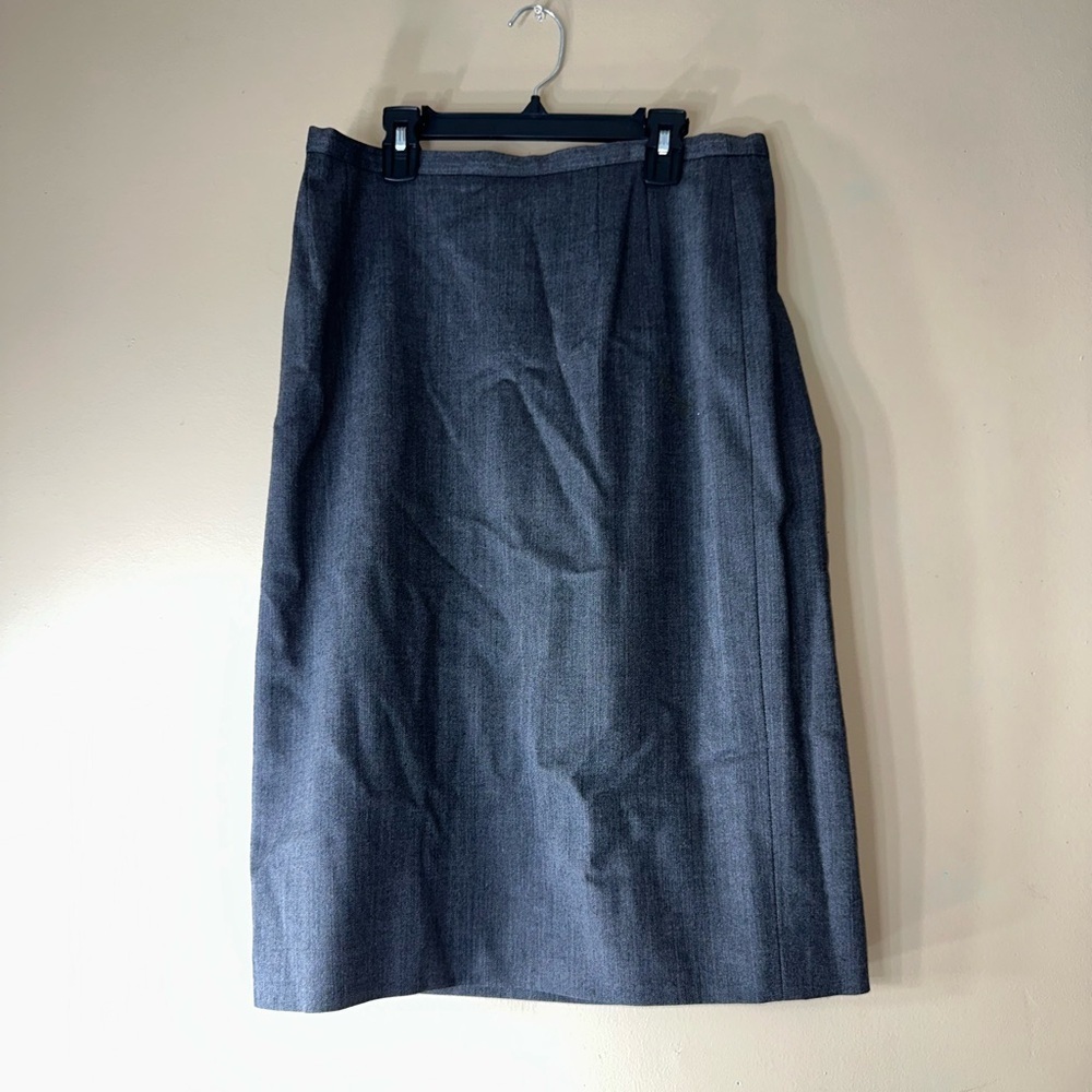 Giorgio Armani Classic Gray Women's Skirt 10